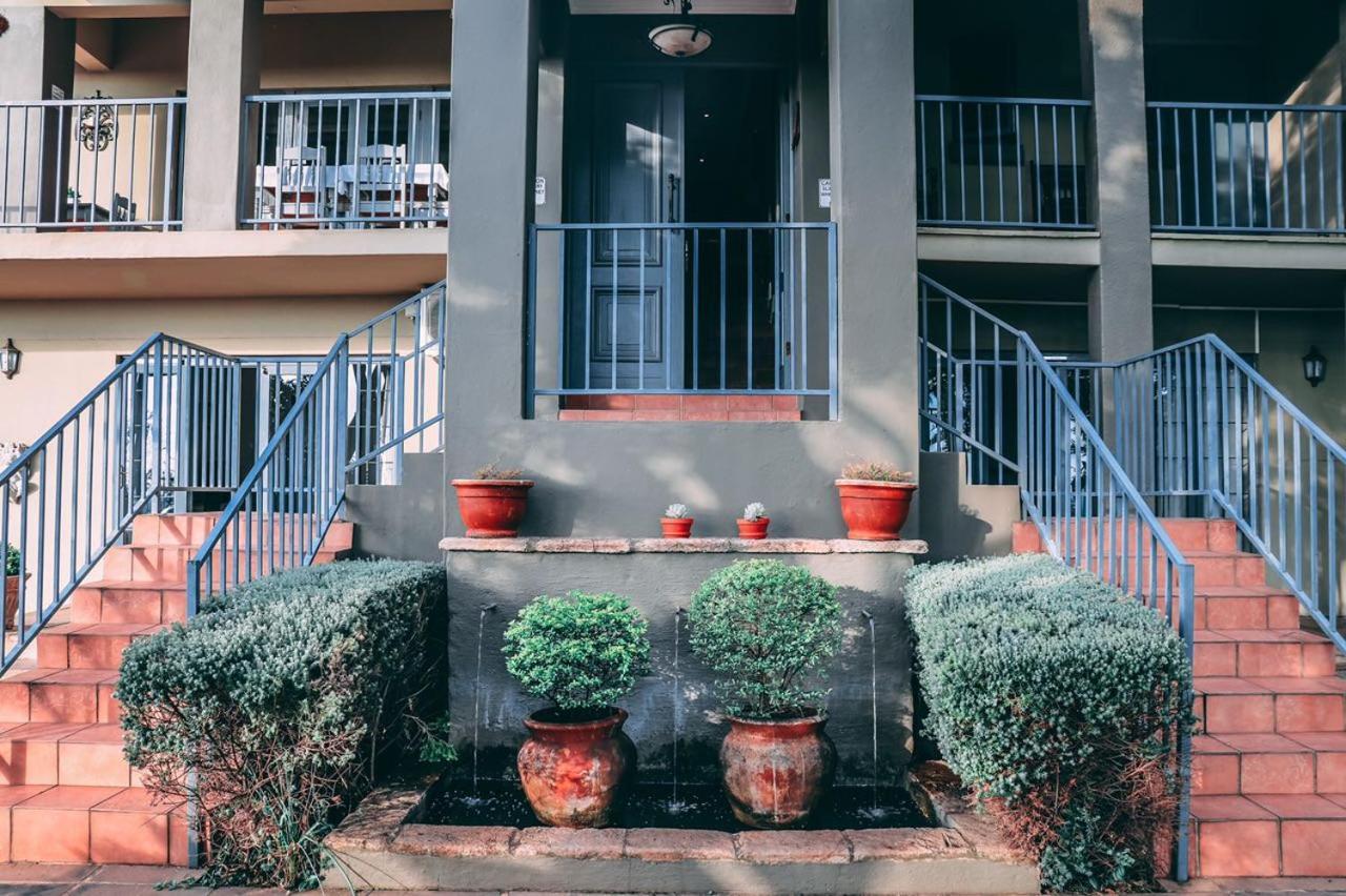 Amoris Guest House-Waterkloof Ridge 프레토리아 외부 사진